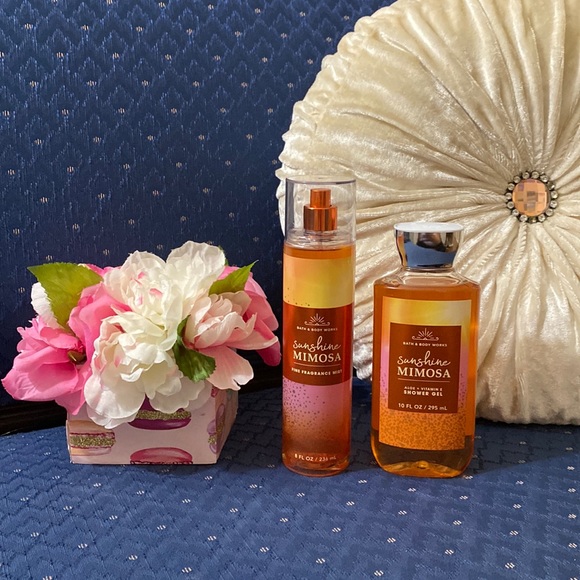 Bath & Body Works Other - BATH & BODY WORKS SET. . . SUNSHINE MIMOSAS SCENT